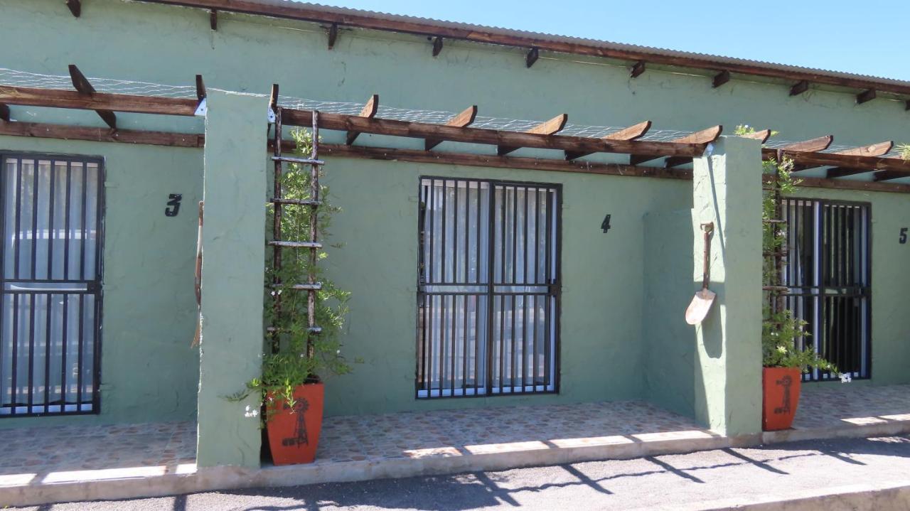 Die Windpomp Gastehuis Beaufort West Exterior foto
